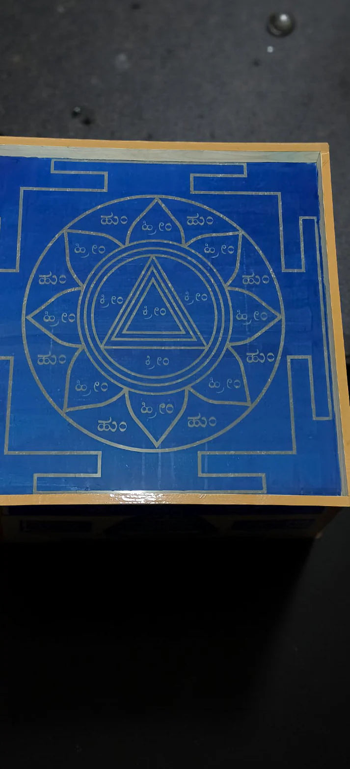 Unikraf  Jumbo Sidda kali Manadala Yantra  Rangoli Stencil Wooden 30x30 Inches Pack of 1 piece