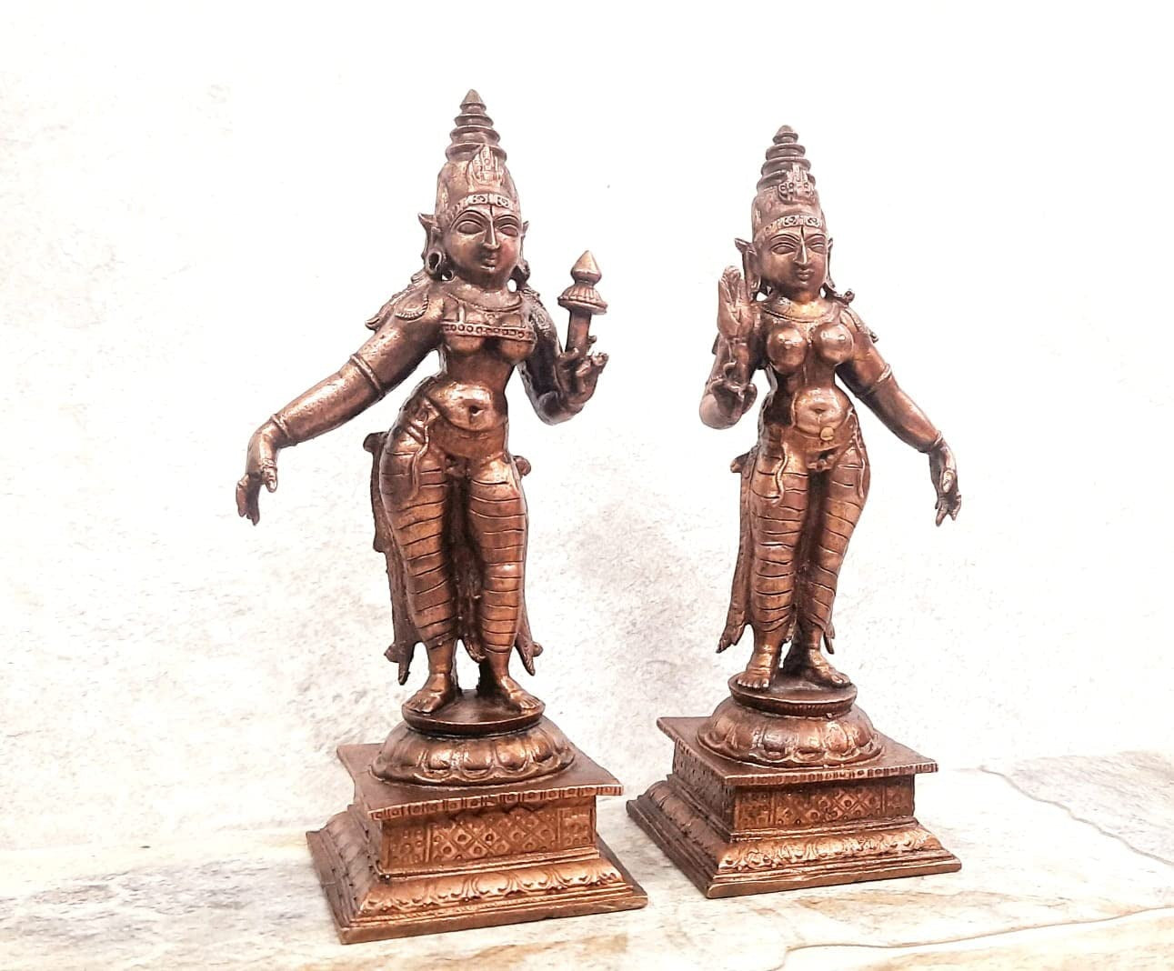 Sacred Copper Goddess Idol – 13.5 cm, 795 Grams, Handmade Antique Patina Finish, Pack of 1 Piece