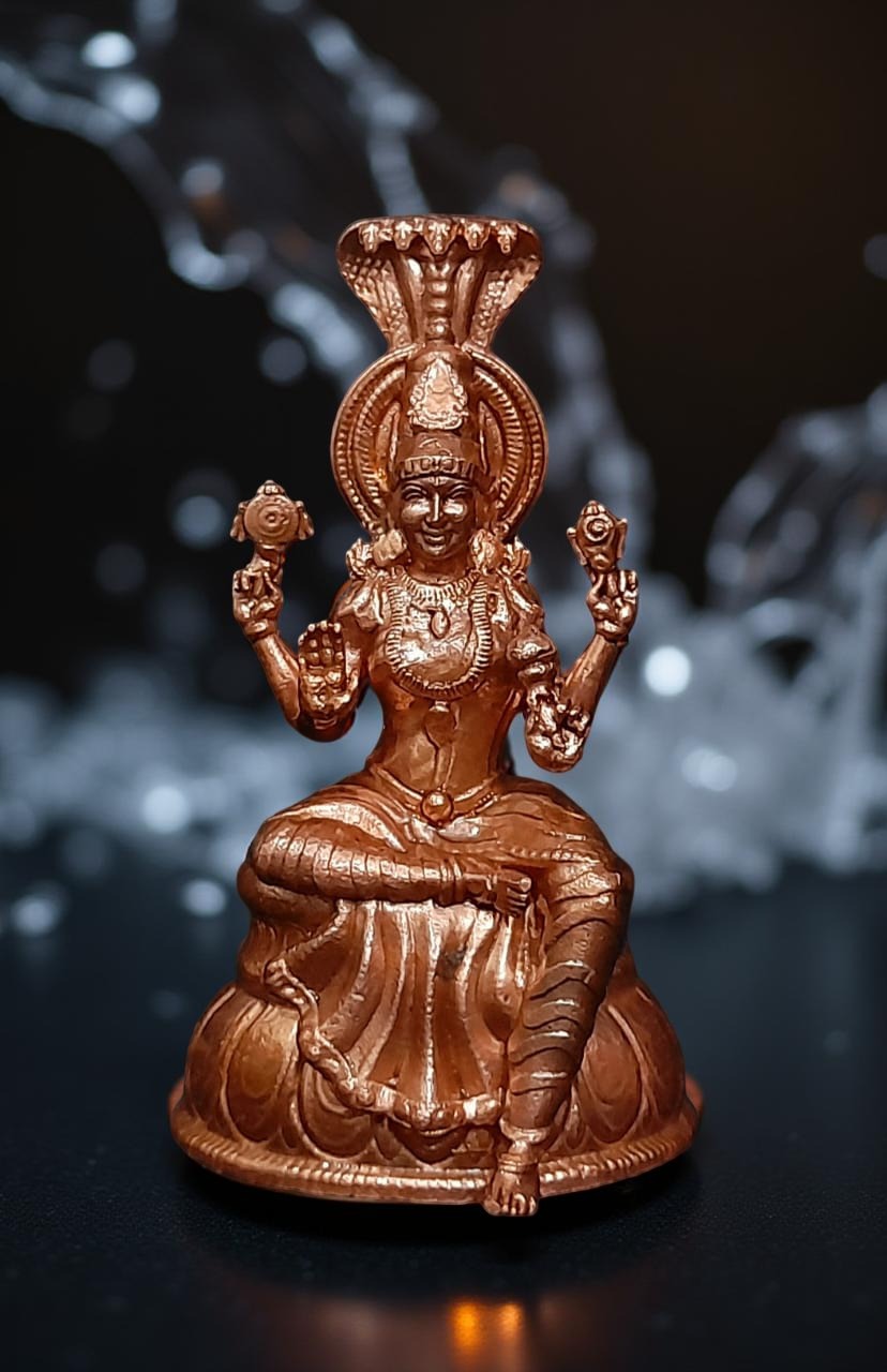Sacred Copper Goddess Muthumariyamman Idol – 3.7 Inches, 380 Grams, Handmade Antique Finish, Pack of 1 Piece