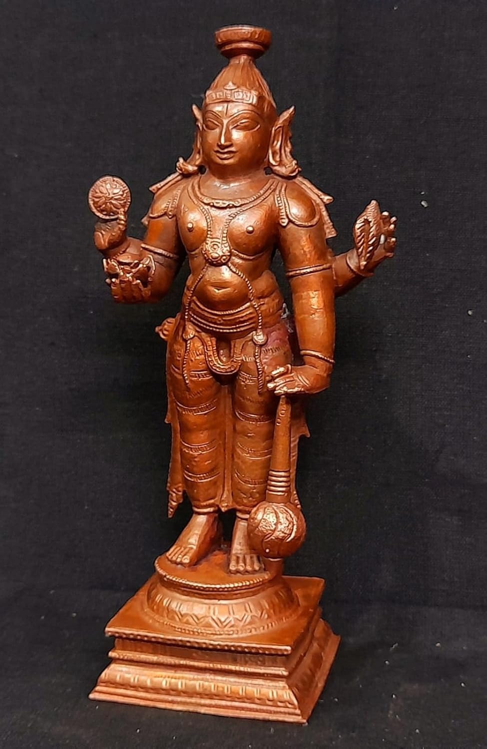 Sacred Copper Guruvayurappan Idol – 15.5 cm, 750 Grams, Handmade Antique Patina Finish, Pack of 1 Piece
