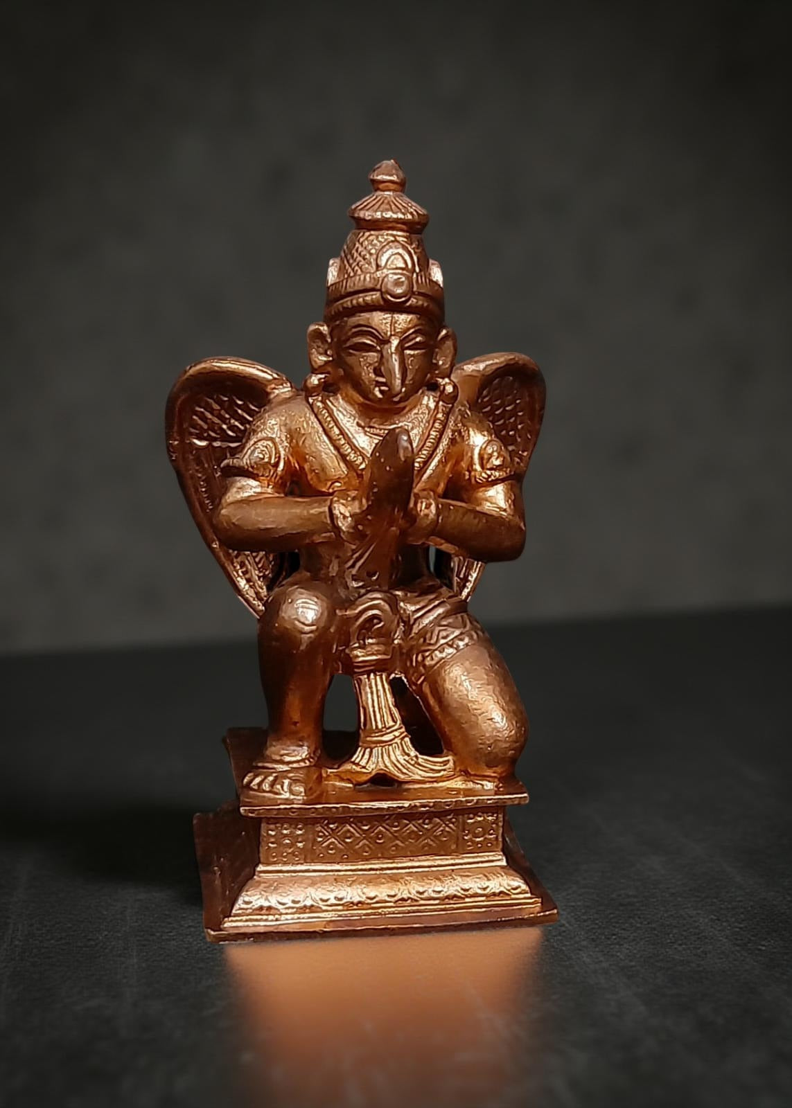 Sacred Copper Garuda Idol – 4.3 Inches, 550 Grams, Handmade Antique Patina Finish, Pack of 1 Piece