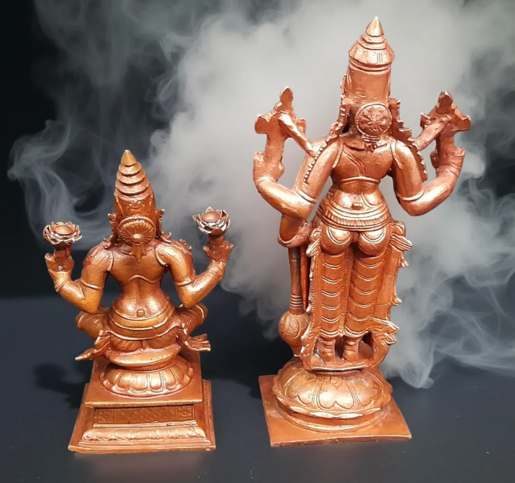 Sacred Srinivasa Perumal & Mahalakshmi Copper Idol Set – 6 Inch | 1.1 Kg Solid Copper