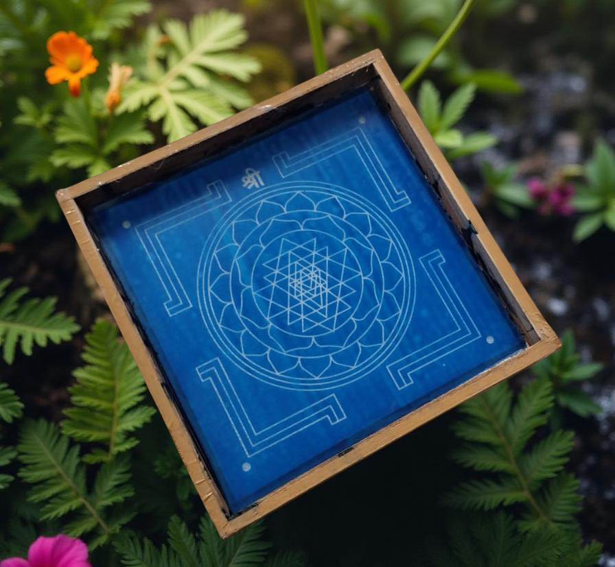 Unikraf Sri Chakra Yantra Model 3 Rangoli Stencil – 10×10 Inch Reusable Wooden Frame Kolam Template for Pooja, Entrance & Festival Decoration | Pack of 1