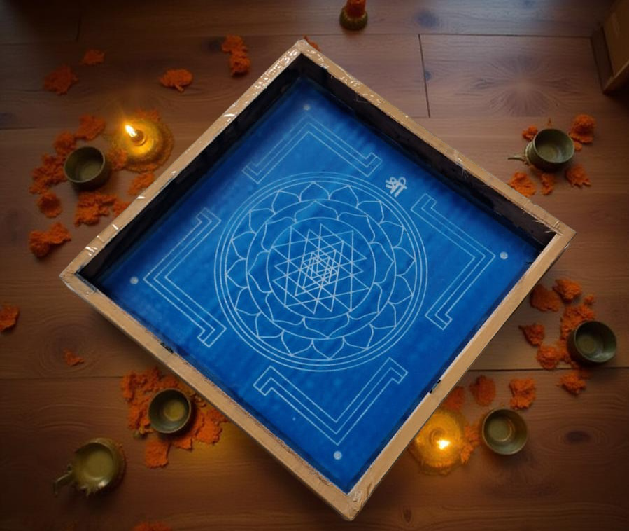 Unikraf Sri Chakra Yantra Model 3 Rangoli Stencil – 10×10 Inch Reusable Wooden Frame Kolam Template for Pooja, Entrance & Festival Decoration | Pack of 1