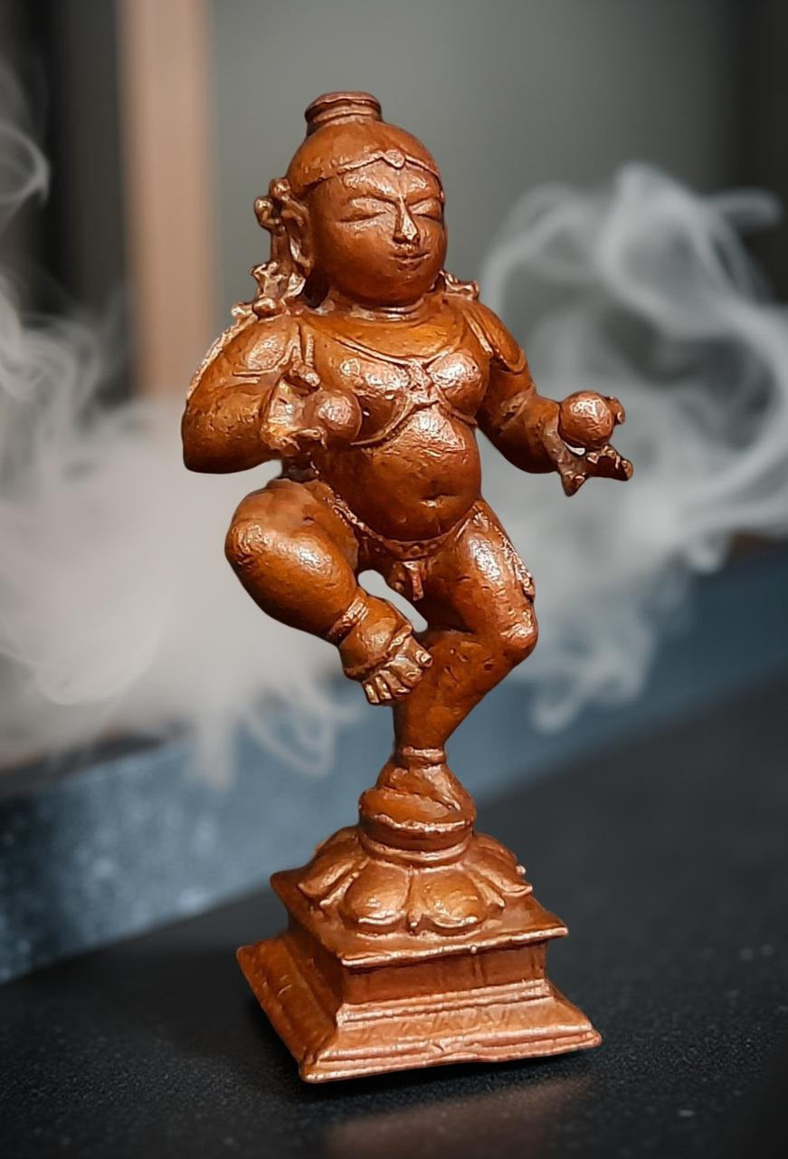 Brownish-Orange Copper Idols Of God Bal Krishna With Laddu By Unikraf , 3.3 Inches, 150G, Patina Antique Finish, Pack Of 1 Piece